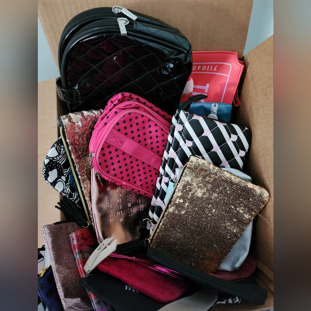 30 makeup bags. A couple of clutch bags